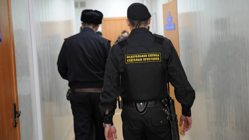 Чиновниц Минпромторга выдали подарки