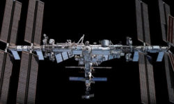 Чому б і ні. NASA вирішило продовжити співпрацю з Росією на МКС до 2026 року