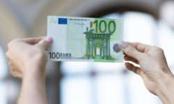 Ціни змінюються. Інфляція в єврозоні сповільнилася дворічного мінімуму
