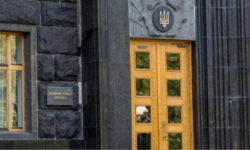 «Диявол криється в деталях». Уряд затвердив Нацстратегію доходів 2024—2030 — що буде зі спрощенкою, акцизами та рештою