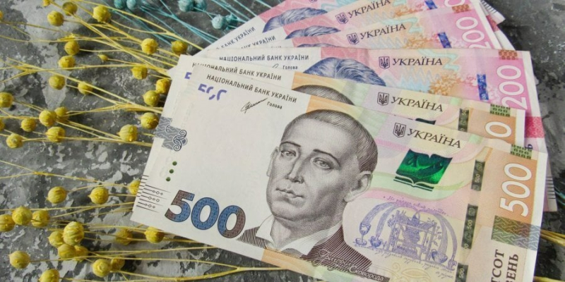 Доплати працюючим пенсіонерам і нові тарифи на&nbsp;комуналку: які зміни чекають на&nbsp;українців з&nbsp;1 червня