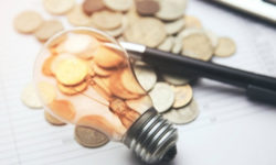 Комуналка-2023: як уникнути боргів за світло на прифронтових територіях — поради експерта