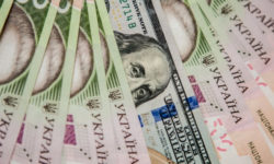 Курс валют НБУ. Євро здає позиції