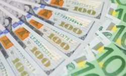 Курс валют НБУ. Євро зустрів літо різким падінням