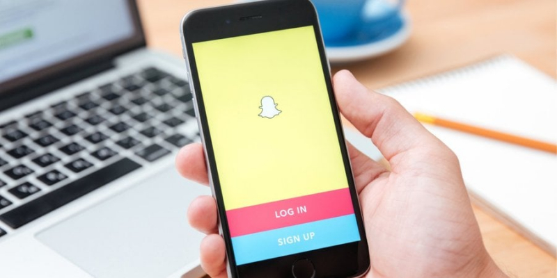 Ласкаво просимо в&nbsp;майбутнє. ШІ в&nbsp;Snapchat лякає користувачів, публікуючи дивне відео