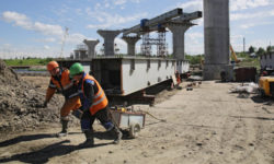М12 режут на куски