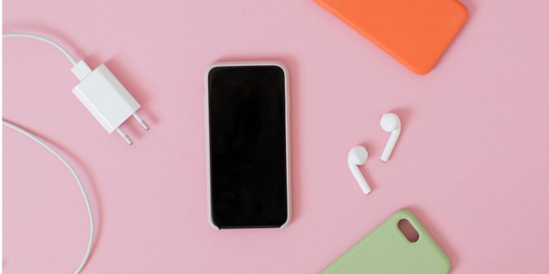 Міф або реальність. Чи&nbsp;можна переривати заряджання смартфона