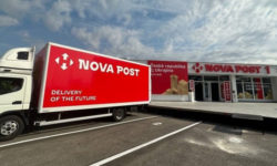 Нова пошта відкрила перше відділення та запустила власну кур’єрську доставку у Латвії