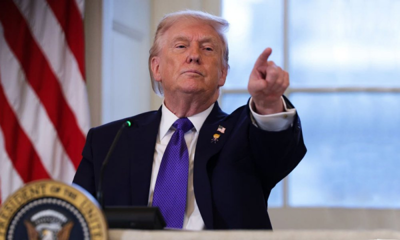 Биткоин упал до  300 из‑за ультиматума Трампа Ирану