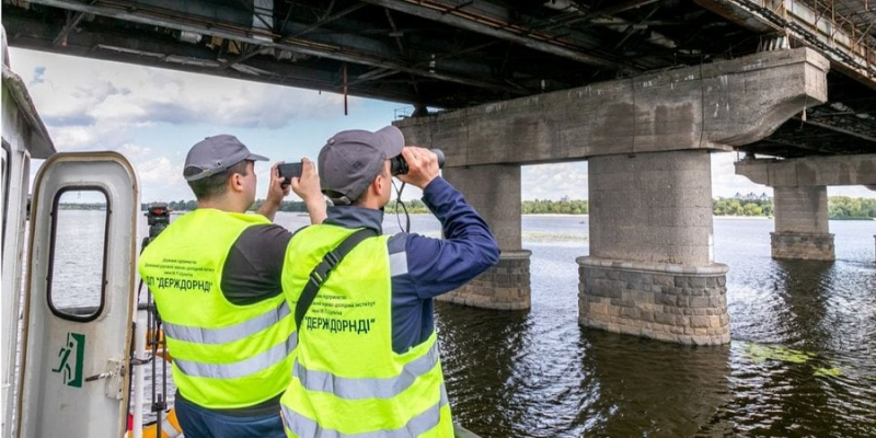 Патона та Метро. Головні мости Києва суттєво пошкоджені - Мінвідновлення, фото