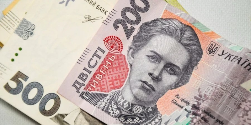 Пенсії: чому в&nbsp;Україні повільно підвищують виплати і як&nbsp;планують збільшити пенсію в&nbsp;2024 році