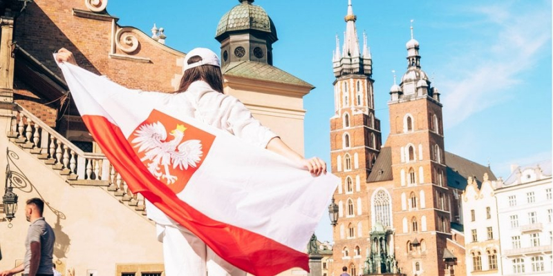 Пенсії в Україні: стало відомо, чи зарахують українцям стаж роботи у Польщі