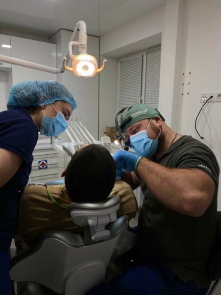 Позиція: Три запитання до Олени Полікарчик, засновниці БФ Dental Help UA