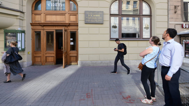&laquo;Пуля, им отлитая, отыщет грудь мою, она пришла за мной&raquo;