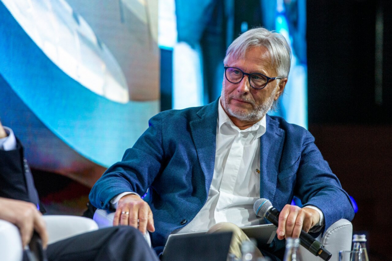 Щоб зробити стрибок, не&nbsp;треба вигадувати велосипед. Андрій Пишний, Олександр Кравченко і Томаш Фіала про повоєнне відновлення України