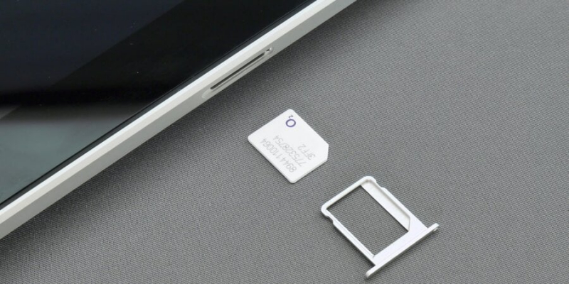 Телефон не&nbsp;розпізнає SIM-карту? Чотири способи, як&nbsp;вирішити проблему