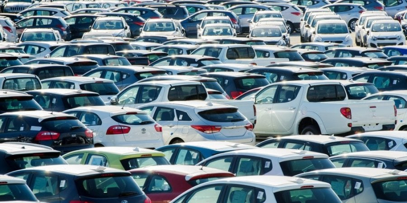 Транспортний податок-2024: за&nbsp;яке авто, скільки і до&nbsp;якого числа потрібно сплатити