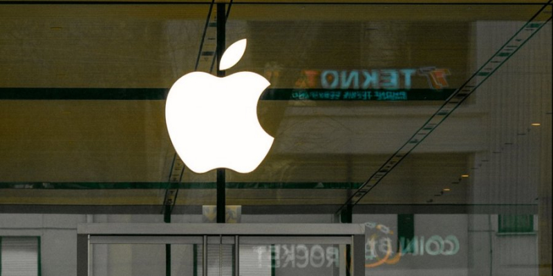 Тверда позиція. Apple може відключити важливі функції в&nbsp;iPhone у&nbsp;Британії у&nbsp;зв&rsquo;язку з&nbsp;новим законом