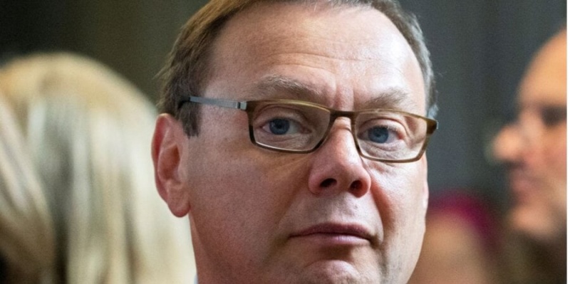 У&nbsp;Фрідмана паніка. Холдинг олігарха заявив про вихід із фінансових бізнесів у&nbsp;РФ після публікацій про співпрацю з&nbsp;Росгвардією