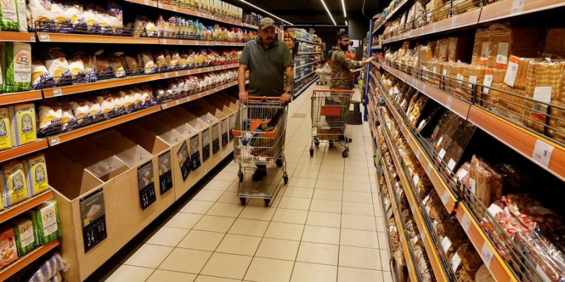 Ура, у&nbsp;нас дефляція. В&nbsp;Україні знизилися споживчі ціни&nbsp;&mdash; які продукти подешевшали найбільше