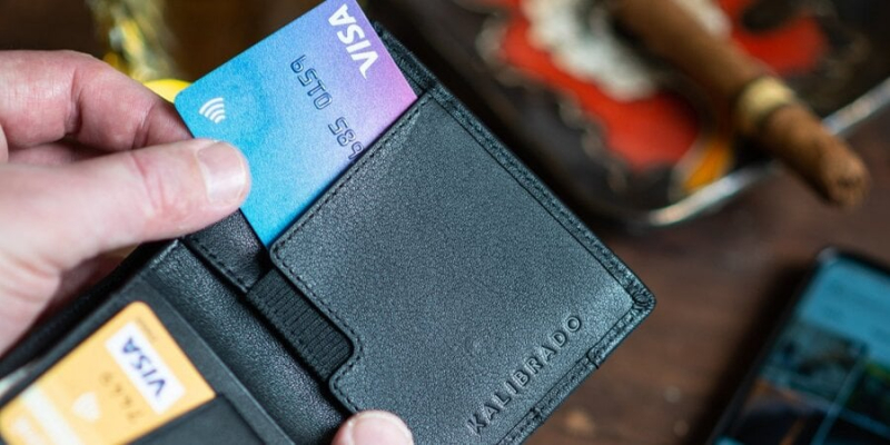 Visa наростила свою частку на ринку України, поки частка конкурента падає