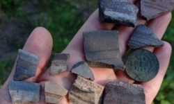 Загадково. В околицях Дніпра знайшли безліч артефактів різних епох
