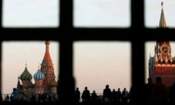 Закрутити гайки. ЄС обговорює можливість заборонити транзит товарів через РФ — Bloomberg